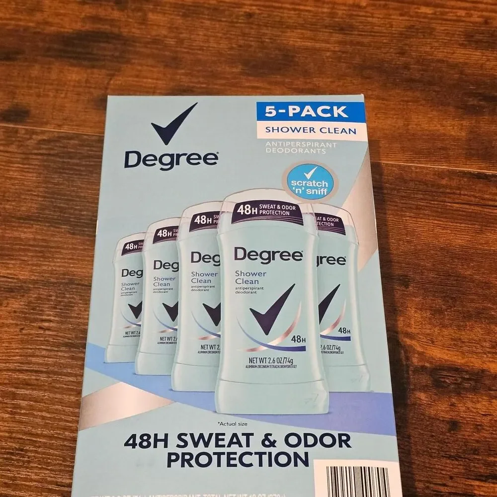 Degree Blue and White Bath-and-body